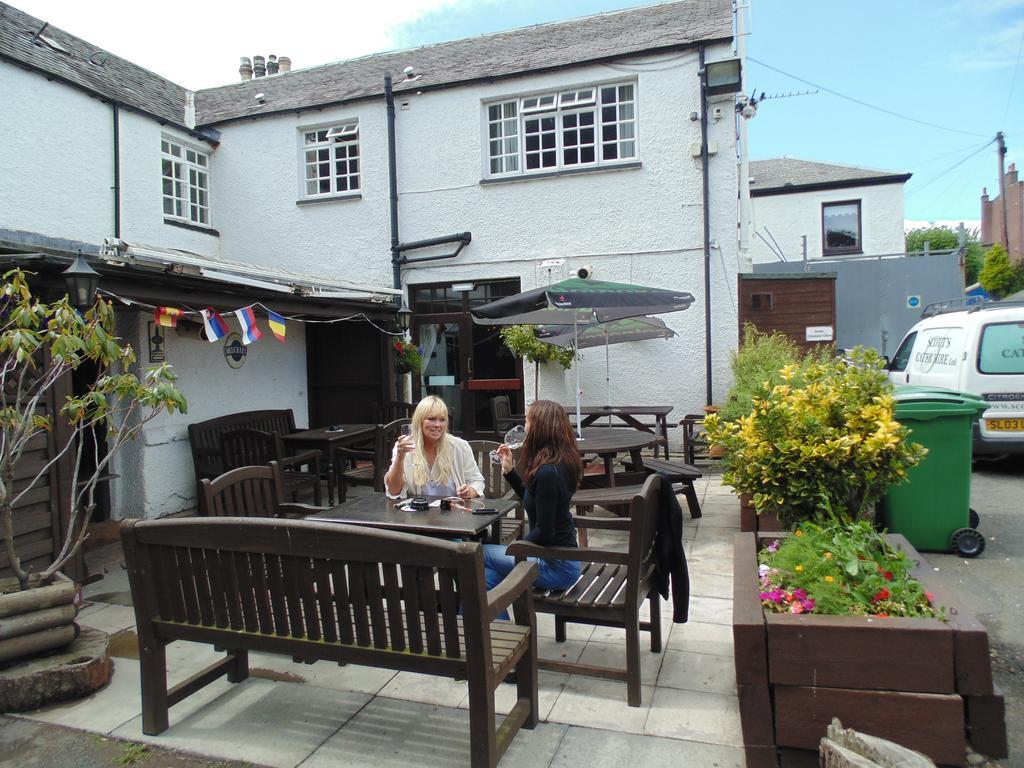 Cedar Inn Edinburgh Exterior photo